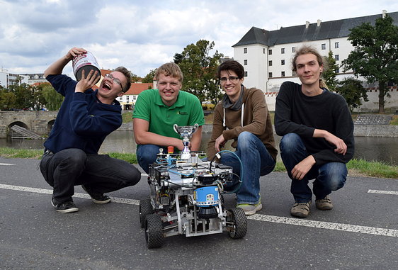 Siegerfoto bei der Robotour 2015